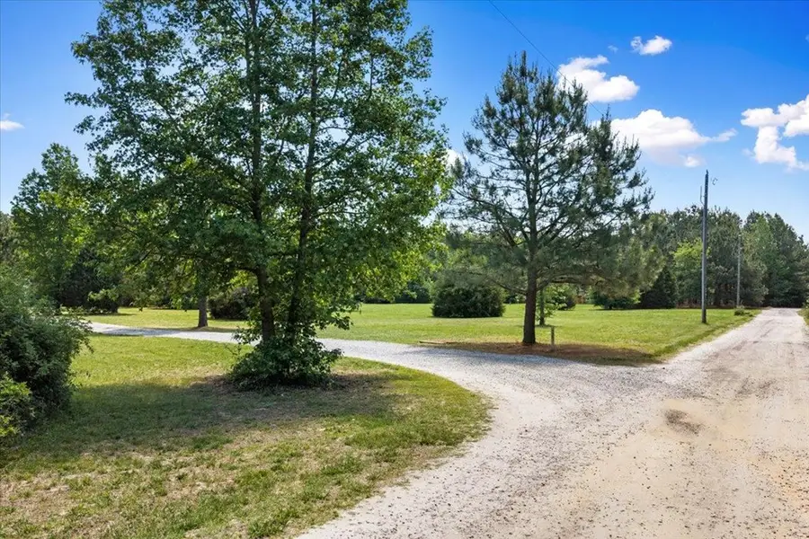 523 Three Flags Dr., Kenbridge, VA 23944 - #2