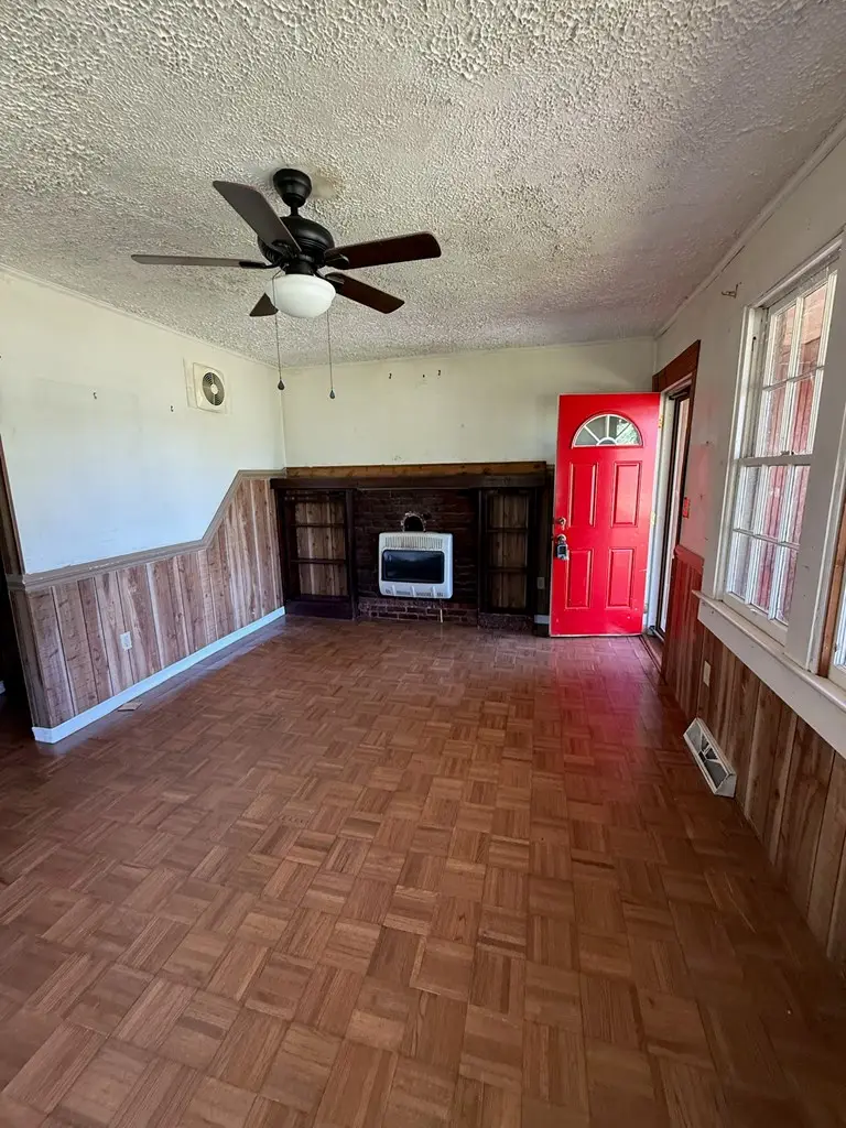 1057 Paul Pry, Halifax, VA 24558 - #2