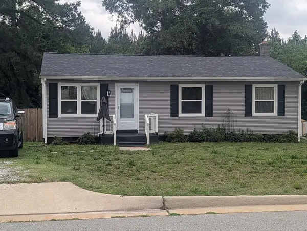 106 Viewbank St, Blackstone, VA 23824
