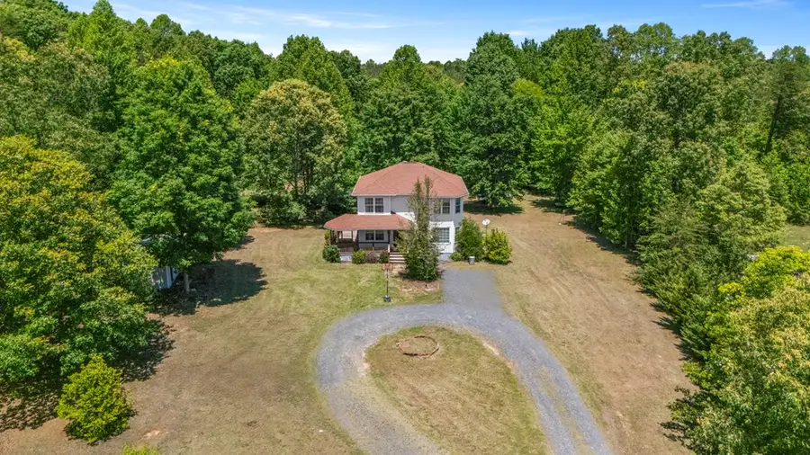 89 Johnson Station Rd, Dillwyn, VA 23936 - #3