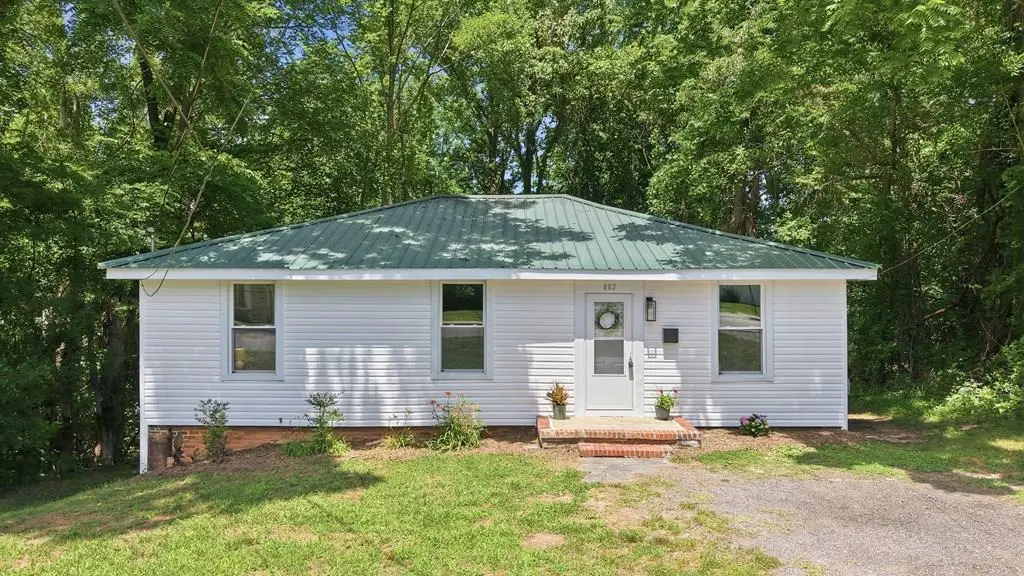602 Longwood Avenue, Farmville, VA 23901 - #1