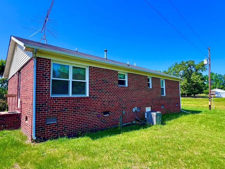 7503 S Genito Road, Jetersville, VA 23083 - #2
