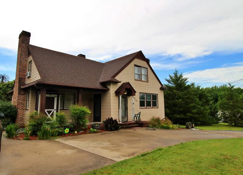 5920 Farmville Rd, Farmville, VA 23901 - #1