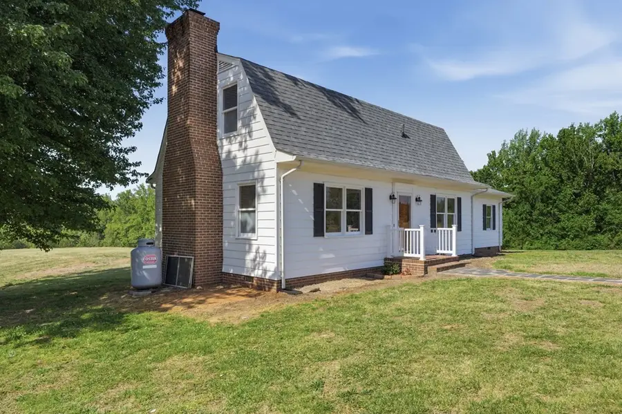 3278 Sandy River, Burkeville, VA 23922 - #3