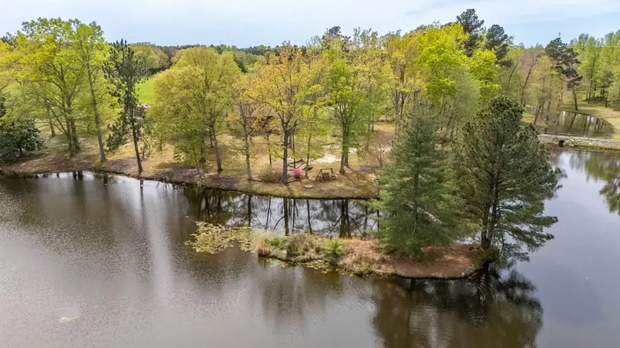 402 Easy Street, Dundas, VA 23938 - #2