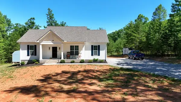 358 Blackwell Rd, Scottsville, VA 24590