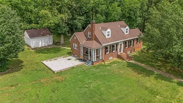 1900 9th St, Victoria, VA 23974