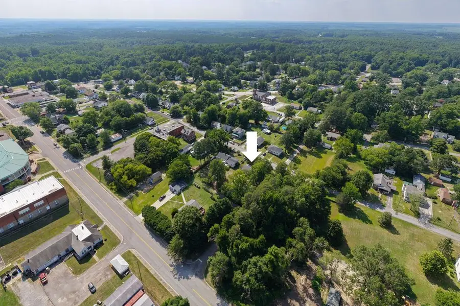 1621 9th Street, Victoria, VA 23974 - #3