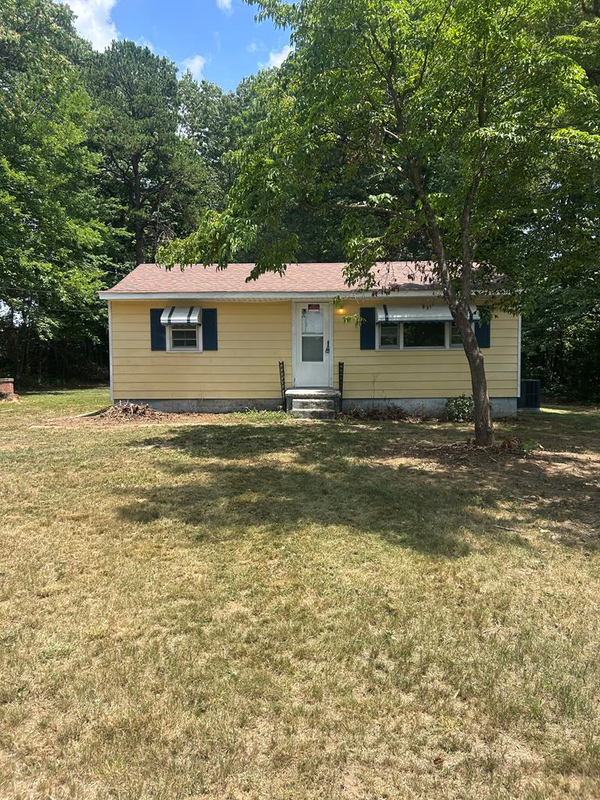 5065 Ward Rd, Evington, VA 24550