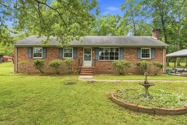 153 Willow Lake Road, Buckingham, VA 23921