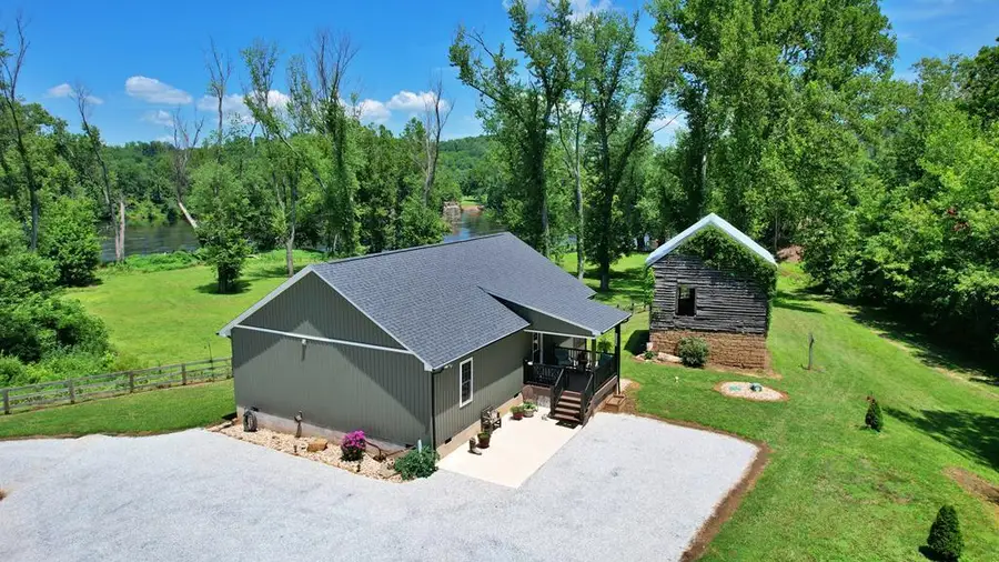 5977 River Rd, Gladstone, VA 24553 - #2