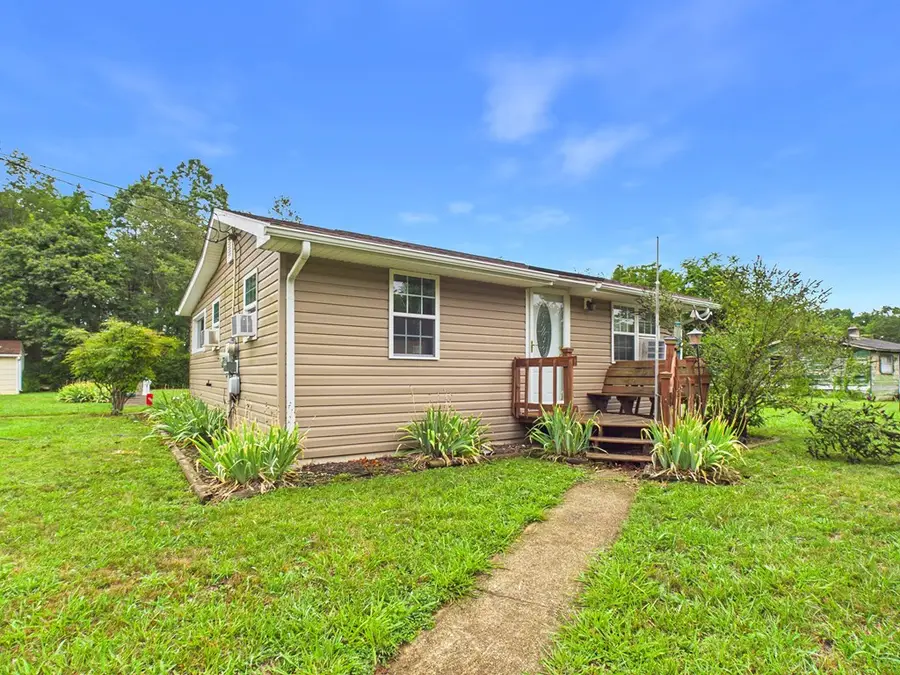 4868 Promise Land Road, Appomattox, VA 24522 - #3