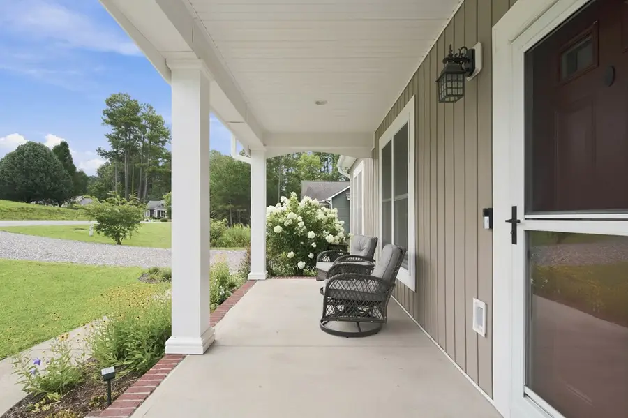 302 Thomas Circle, Farmville, VA 23901 - #2