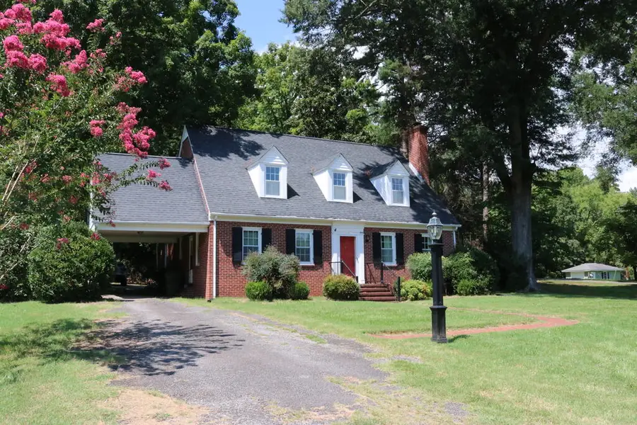 803 Fourth Ave., Farmville, VA 23901 - #2