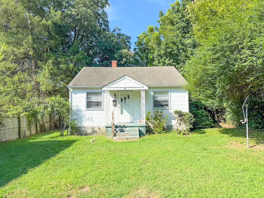 316 E. Tennessee Avenue, Crewe, VA 23930 - #1