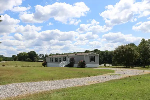 393 Hardtimes Road, Farmville, VA 23901