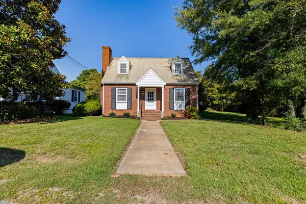 1716 Lee Ave, Victoria, VA 23974