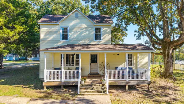 8587 Scuffletown Rd, Randolph, VA 23962