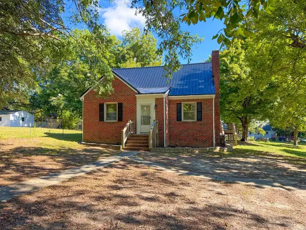 515 E. Carolina Avenue, Crewe, VA 23930