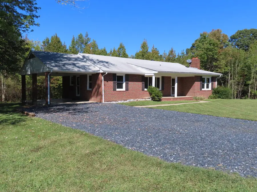 1981 Indian Oak Rd., Crewe, VA 23930 - #2