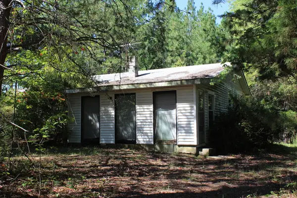 256 Bettys Branch Road, Arvonia, VA 23004