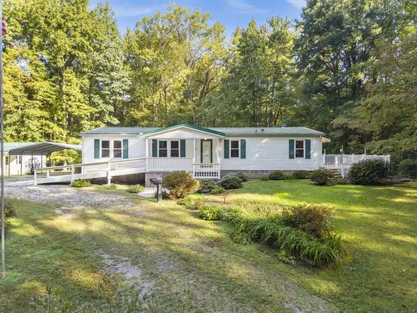 17930 Genito Rd, Amelia, VA 23002