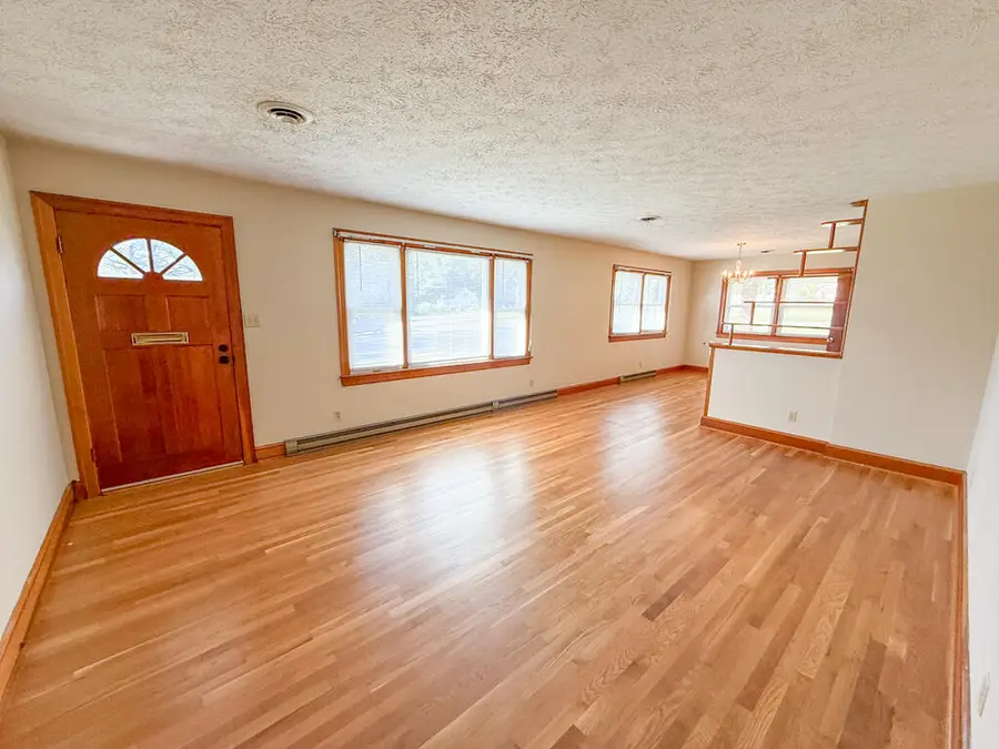 109 Rock Castle Avenue, Crewe, VA 23930 - #2