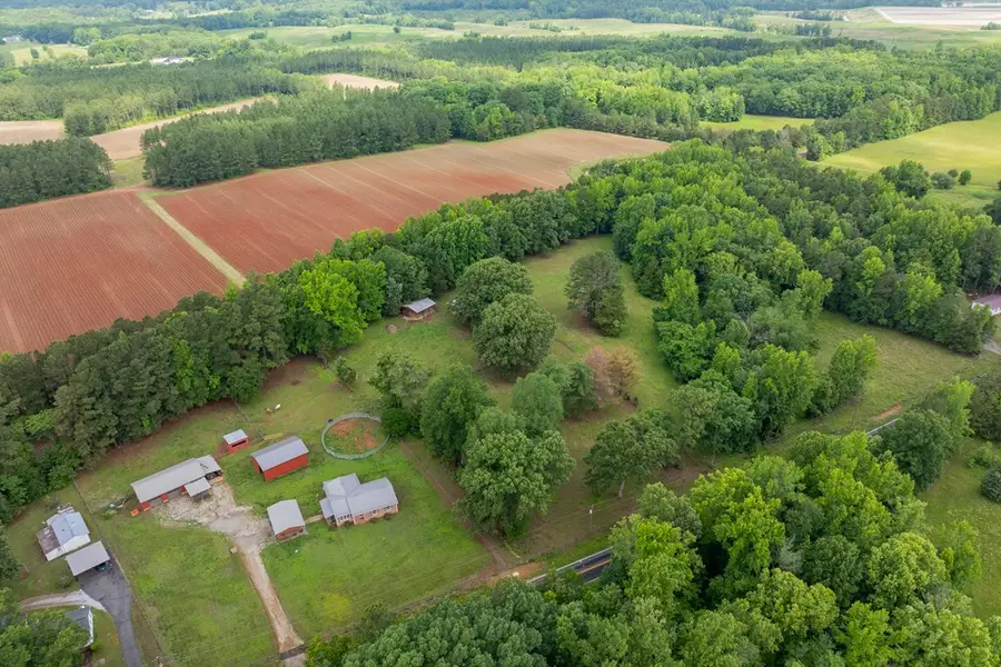 11393 Skipwith Road, Chase City, VA 23924 - Image #2