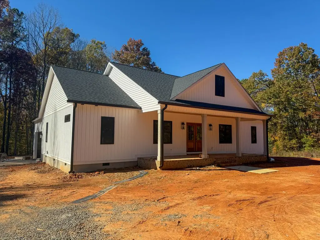 90 Love Town Road, Buffalo Junction, VA 24529 - Image #1