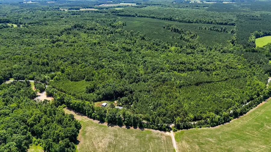 1486 Twin Peaks Road, Chase City, VA 23924 - Image #2