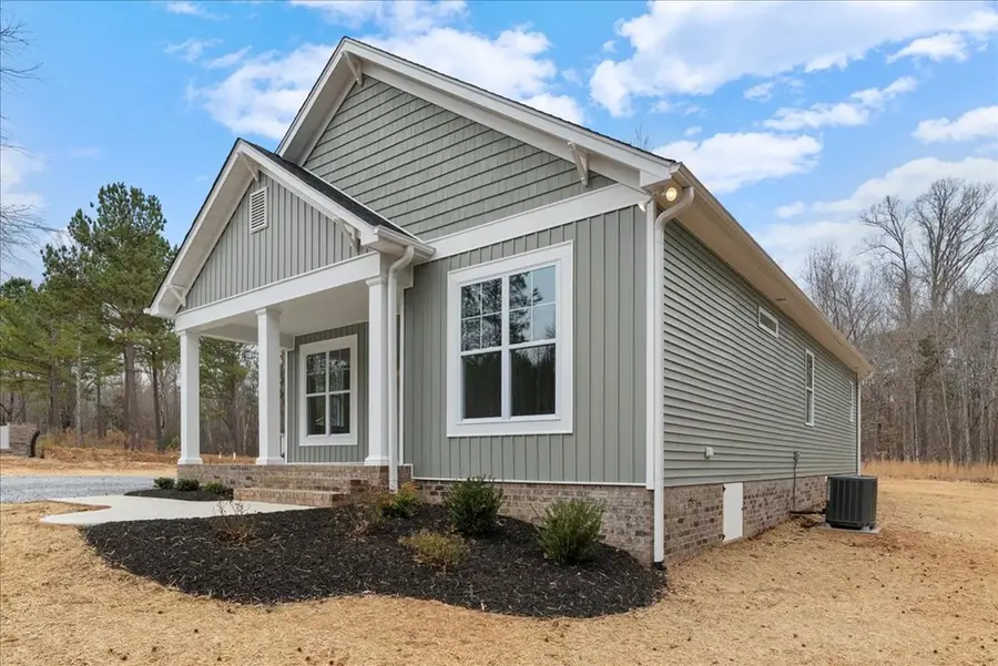 447 Raleigh Avenue, South Hill, VA 23970 - Image #2