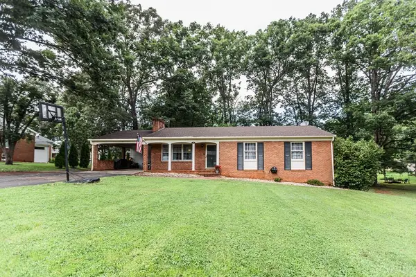 310 Morton Lane, Appomattox, VA 24522