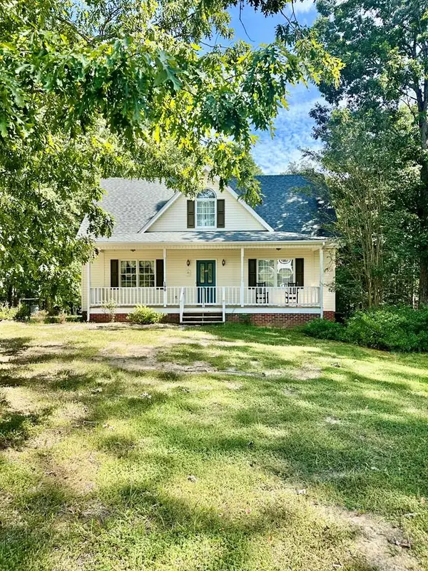 190 Red Bow Lane, Buffalo Junction, VA 24529