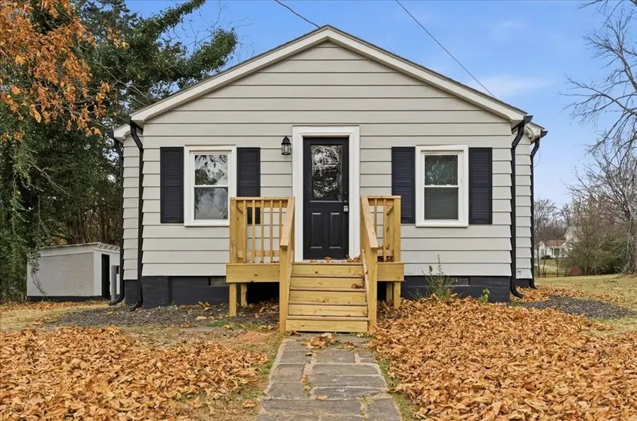 426 Virginia Avenue, Chase City, VA 23924 - Image #2