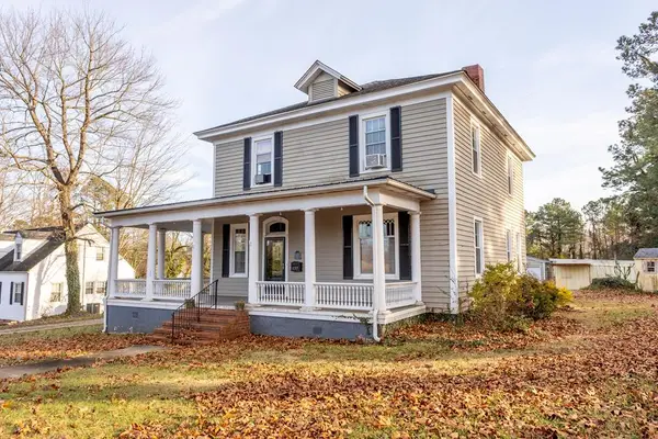 137 W Academy Lane, Chase City, VA 23924