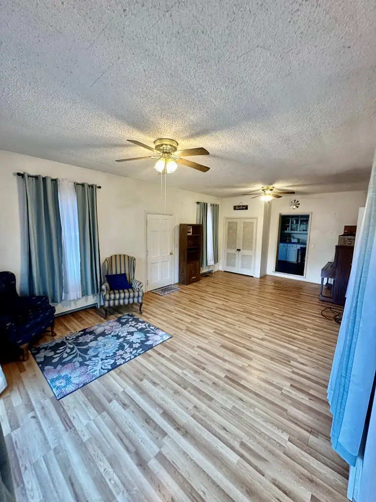 405 Old Rock Road, Clarksville, VA 23927 - Image #3