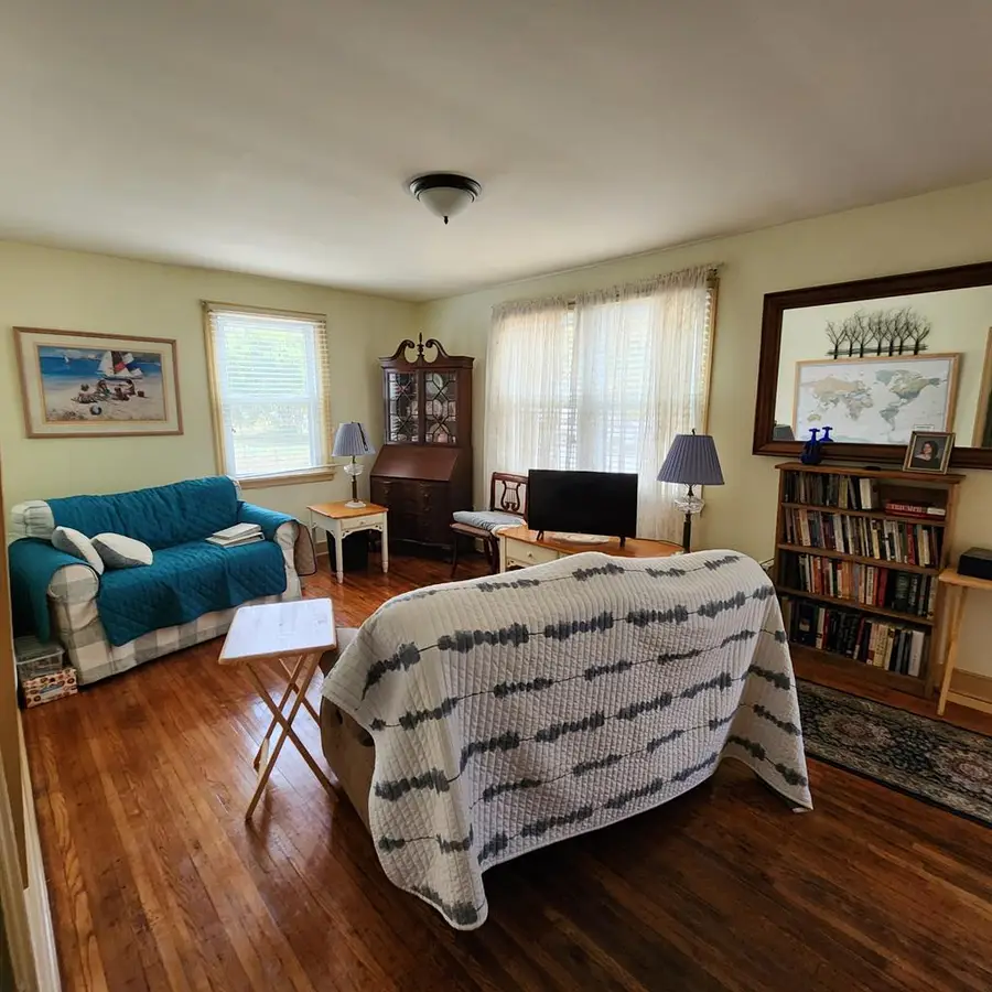 715 Grove Avenue, Chase City, VA 23924 - #3