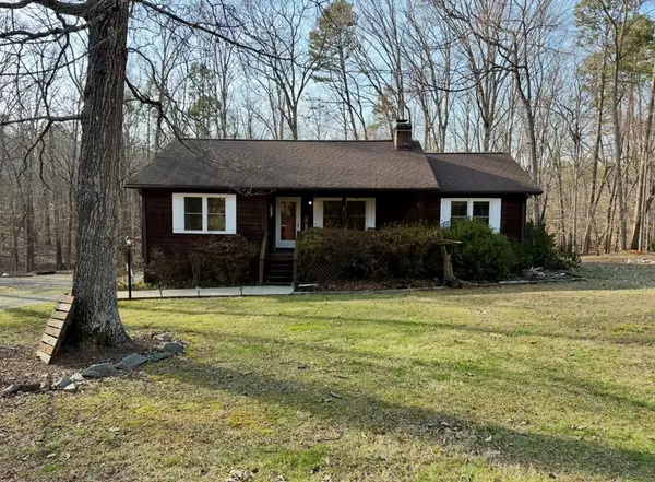 389 Najobe Point Road, Clarksville, VA 23927