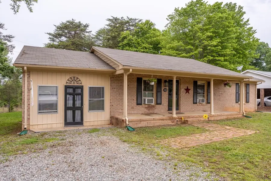 420 Valley Drive, South Boston, VA 24592 - #2