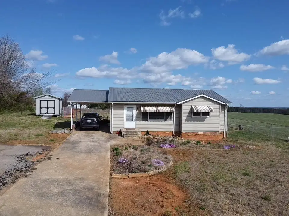 20025 Old Richmond Road, Keeling, VA 24566 - #1