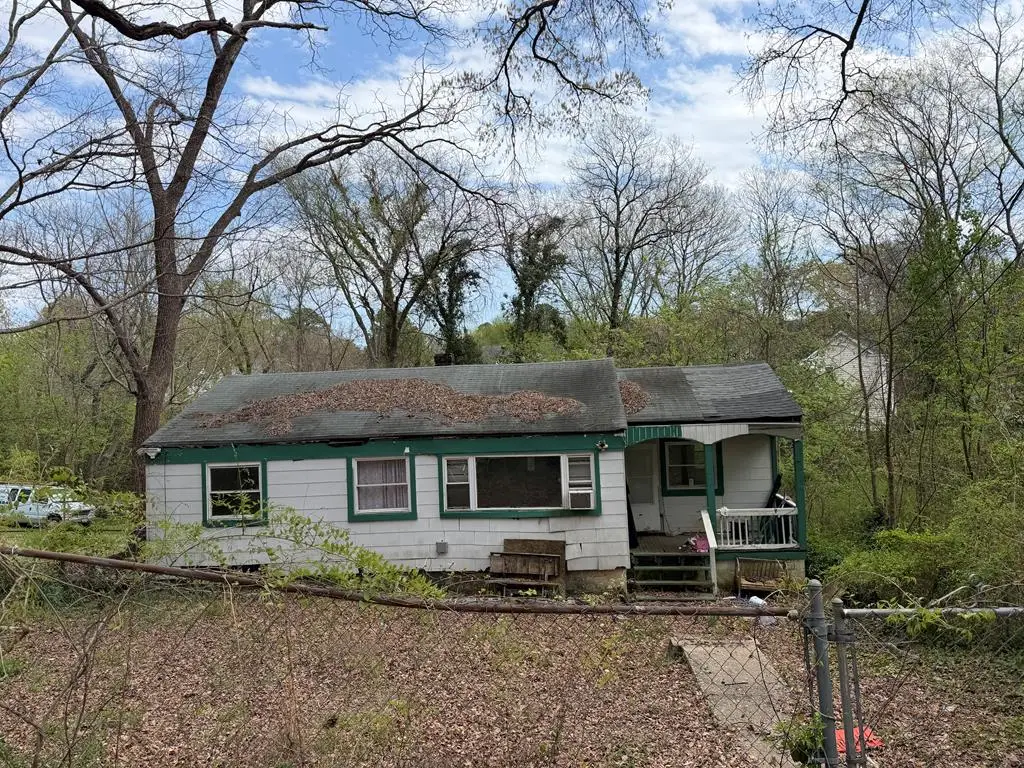 811 Traver Avenue, South Boston, VA 24592 - #1