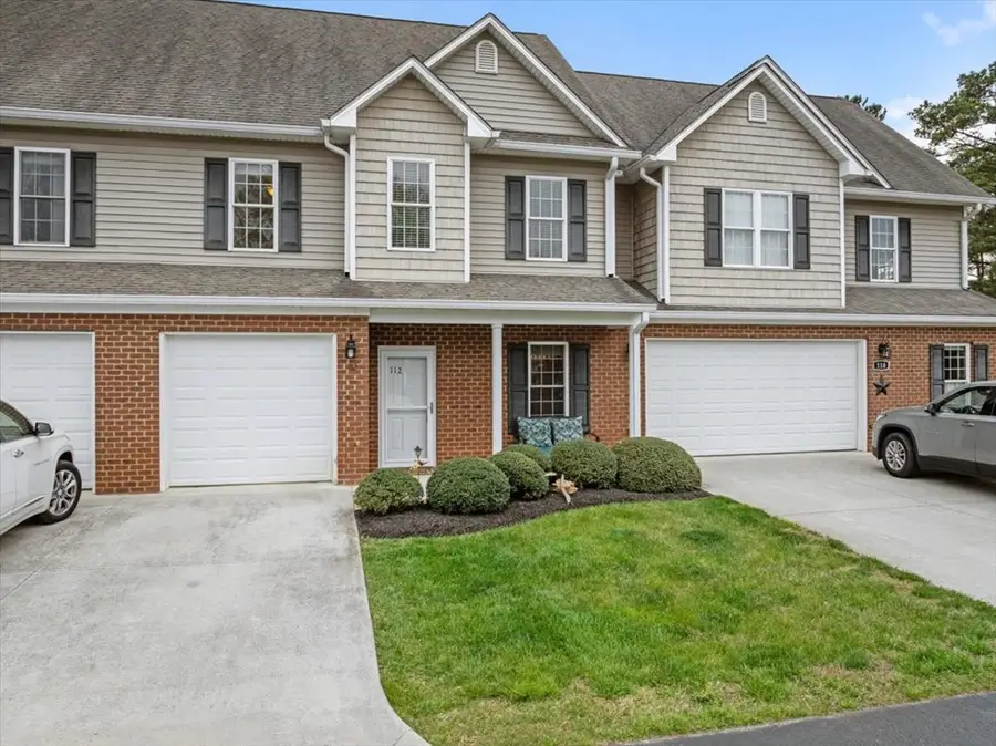112 Marina Cove, Clarksville, VA 23927 - #2