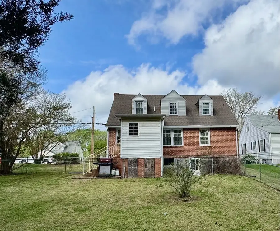 119 College Street, Clarksville, VA 23927 - #2