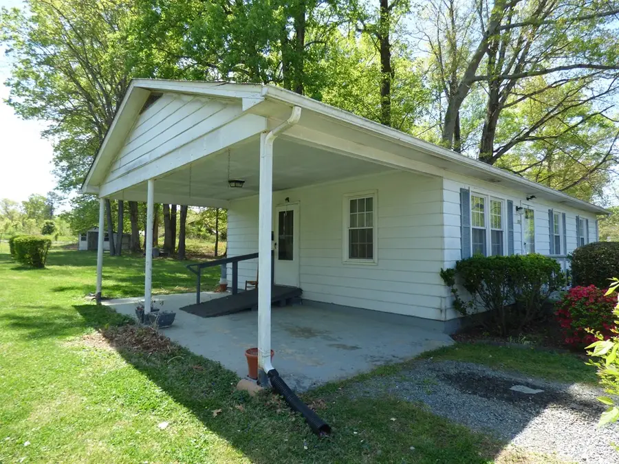 301 Glendale Drive, South Boston, VA 24592 - #3