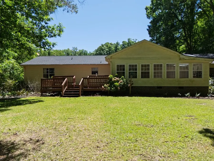 76 Mustang Road, Buffalo Junction, VA 24529 - #3
