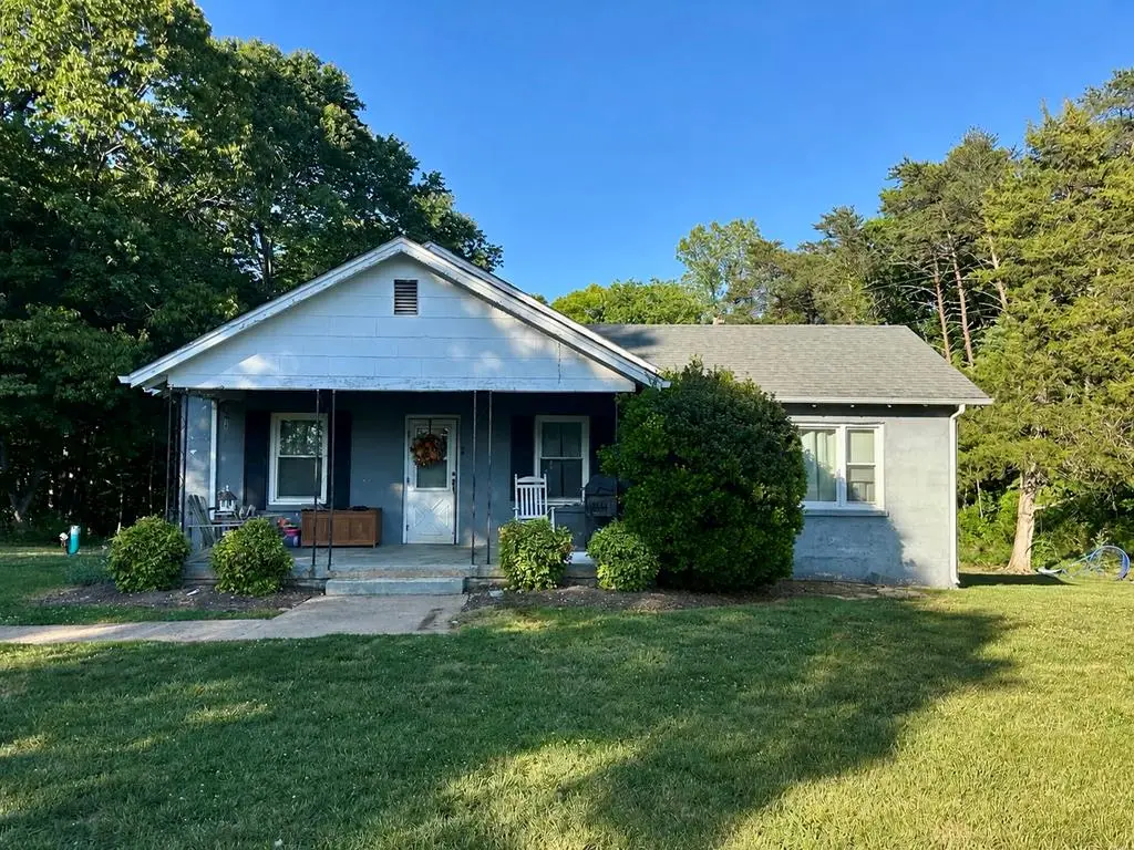 4604 Swinging Bridge Road, Brookneal, VA 24528 - #1