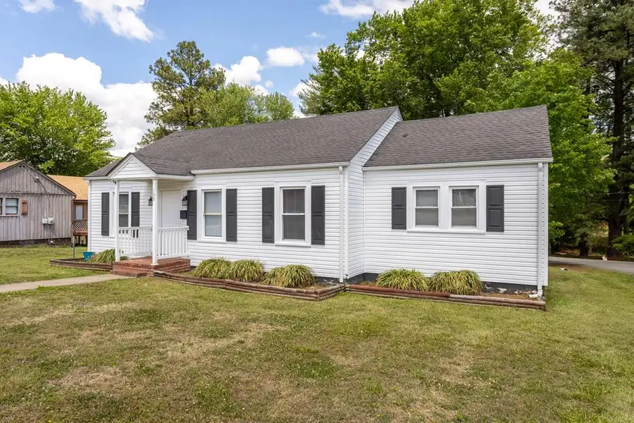 103 N Marshall Street, Chase City, VA 23924 - #2