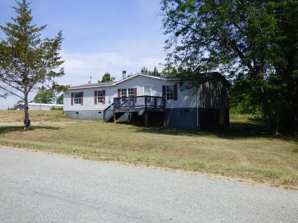 1011 Chestnut Creek Road, Halifax, VA 24558