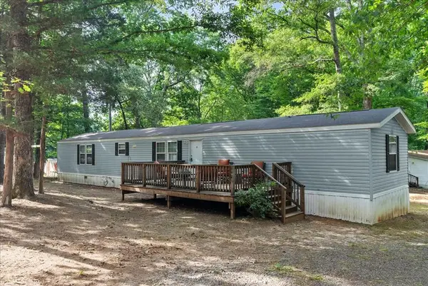 142 Beechwood Drive, Bracey, VA 23919