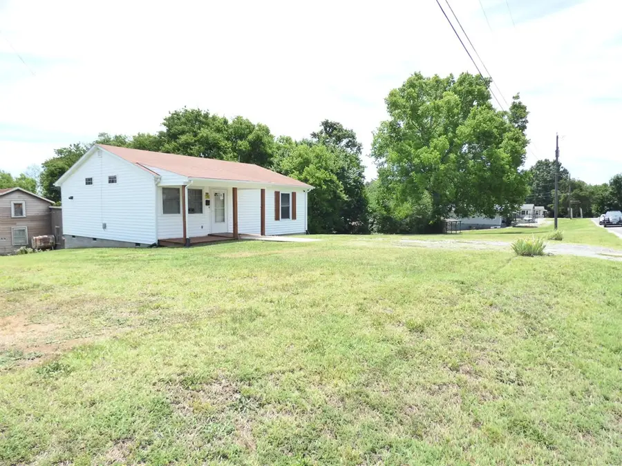 223 Lomax Avenue, South Boston, VA 24592 - #3
